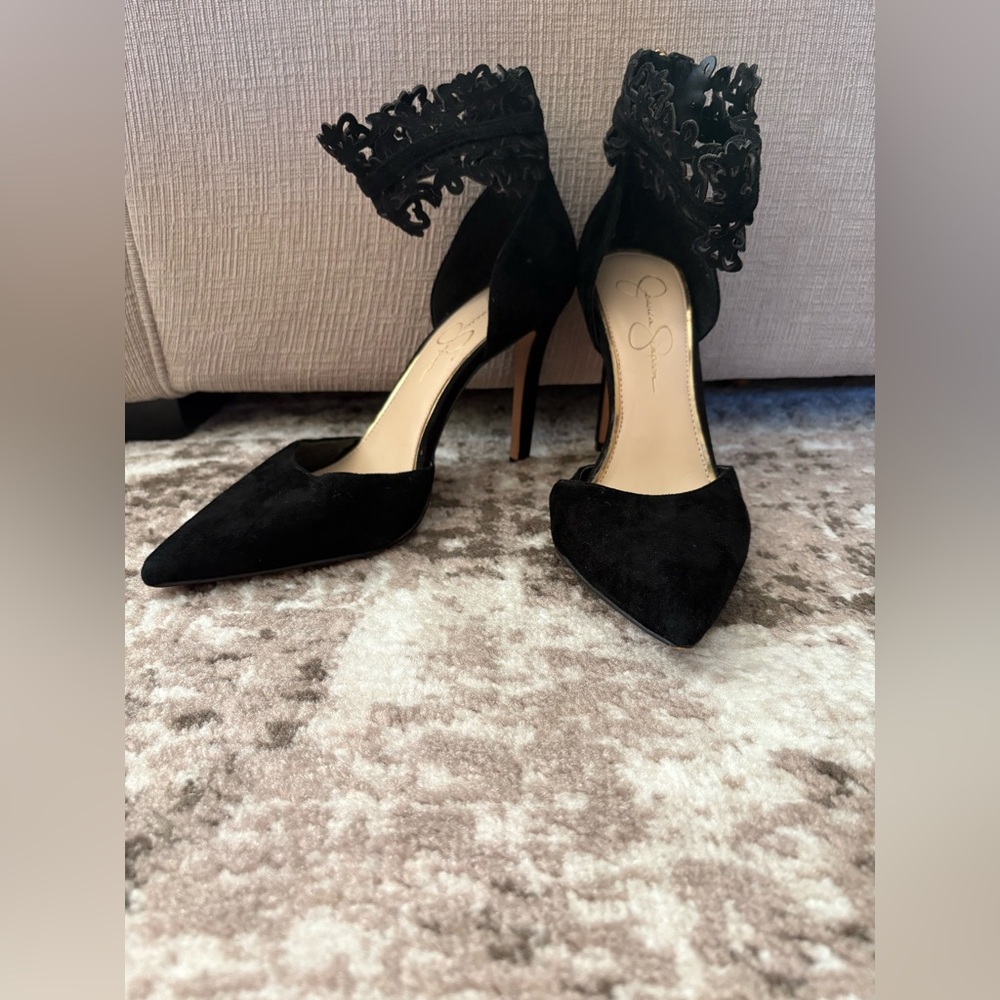 Jessica Simpson Suede Black Heels with ankle design